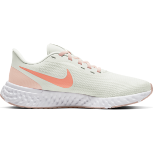 Buty damskie Nike Revolution 5 dostępne w GO Sport 189,99 zł Rodzaje butów sportowych i jak się w nich odnaleźć / GO Sport